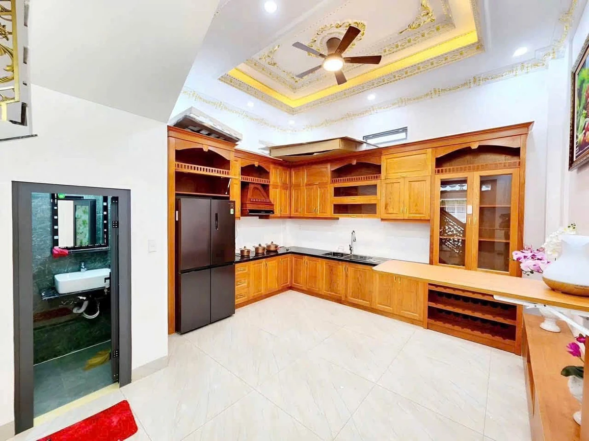 Bán nhà 2 lầu 1 sẹc Nguyên Ái Quốc, Phường Tân Hiệp, Biên Hòa, 4,5m x 15m, giá 4,7 tỷ - Ảnh thu nhỏ 3