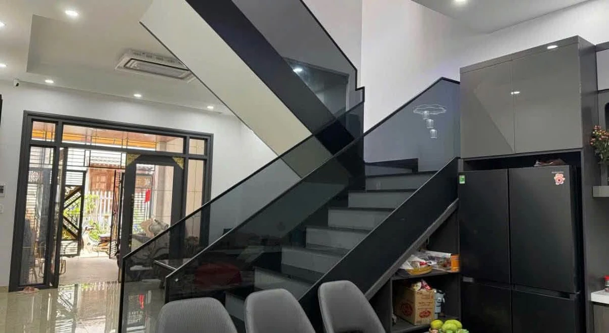 Bán nhà 3 tầng 83m2, 5 phòng ngủ, 6WC, sổ riêng tại Mê Linh, Phường 9, Đà Lạt - Ảnh thu nhỏ 4