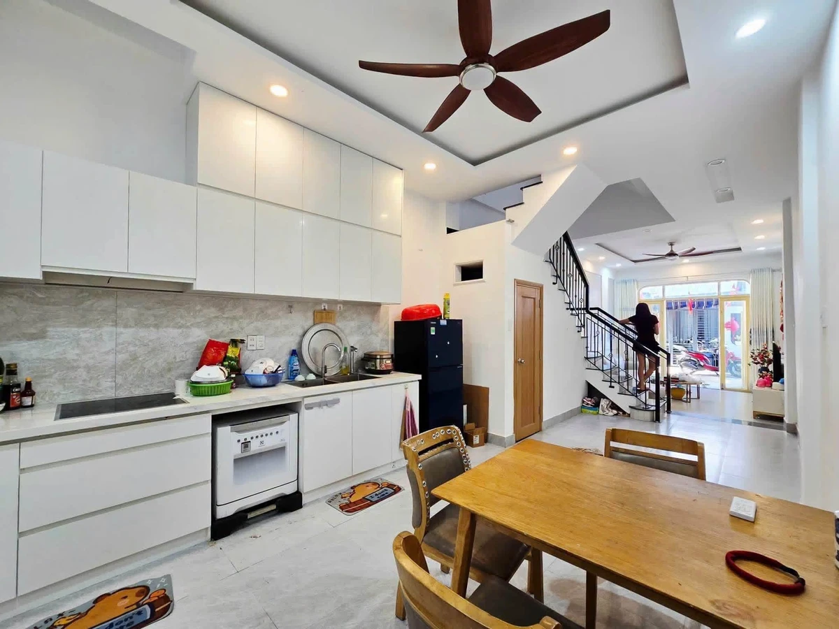 Bán nhà 3 tầng Hòa An 50m² đã hoàn thiện đầy đủ nội thất - Ảnh thu nhỏ 4