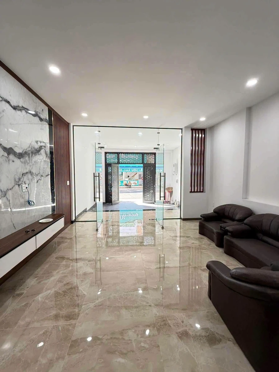 Bán nhà 4 tầng mặt tiền 112m² Trần Nguyên Hãn Nha Trang, 24 tỷ - Ảnh thu nhỏ 5