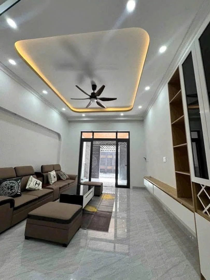 Bán nhà 64m² 3 tầng 3 phòng Hiệp Bình Chánh 7,9 tỷ - Ảnh thu nhỏ 4