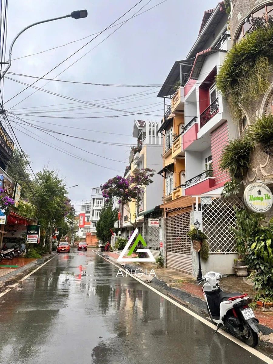 Bán nhà Đà Lạt 89m² 8 phòng ngủ 11 tỷ Phan Đình Phùng - Ảnh 1