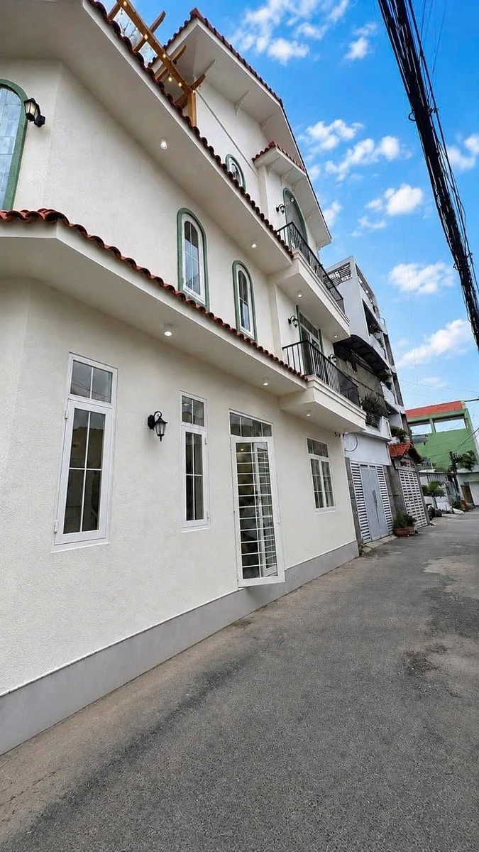Bán nhà góc 2 mặt hẻm 6m, 100,9m², 3 tầng, 6PN, Trung Mỹ Tây, Quận 12 - Ảnh thu nhỏ 2