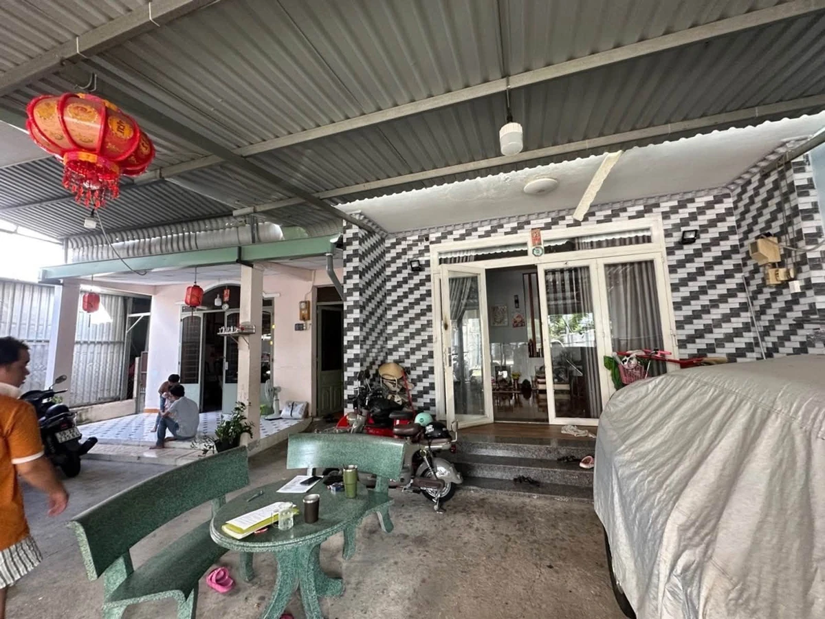 Bán nhà Hiệp Phú Q9, 353m2, 8PN, 18.5 tỷ - Ảnh 1