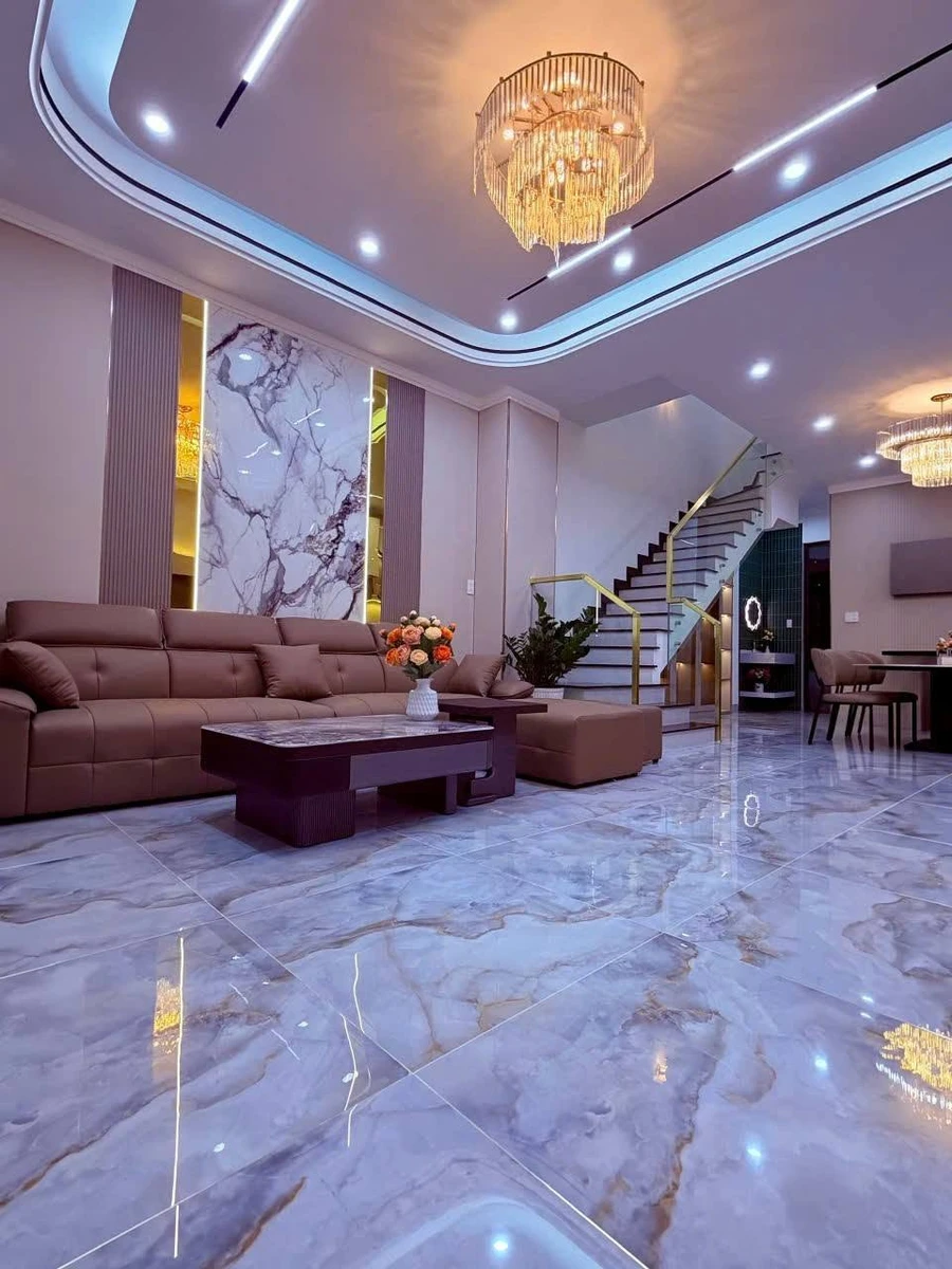 Bán nhà mặt tiền Trần Nhân Tông Gia Lai, 95m2, 3PN - Ảnh 1