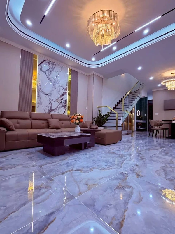 Bán nhà mặt tiền Trần Nhân Tông Gia Lai, 95m2, 3PN