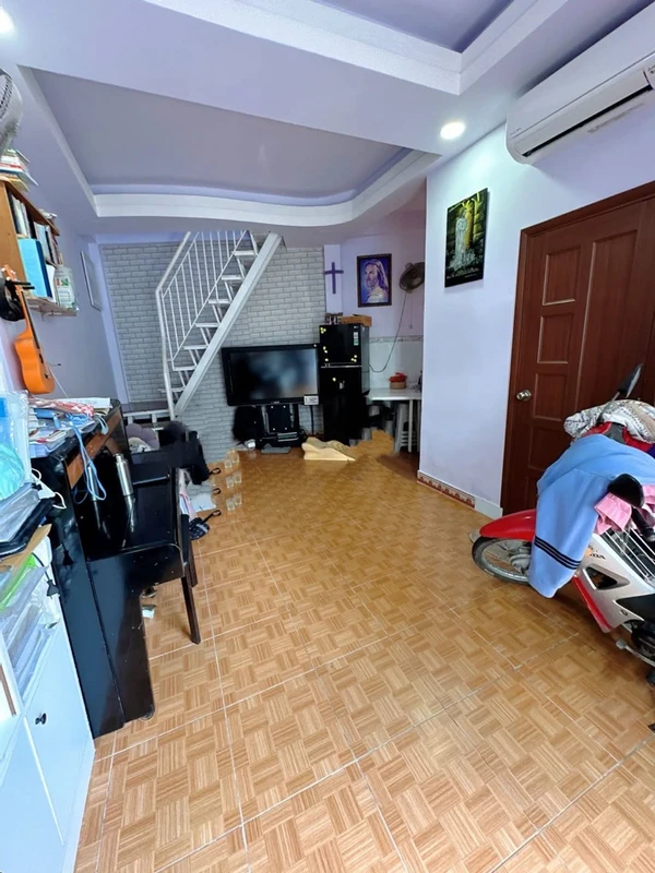 Bán nhà hẻm Nguyễn Xí 30m2 trệt 1 lầu, nhỉnh 3 tỷ, Bình Thạnh