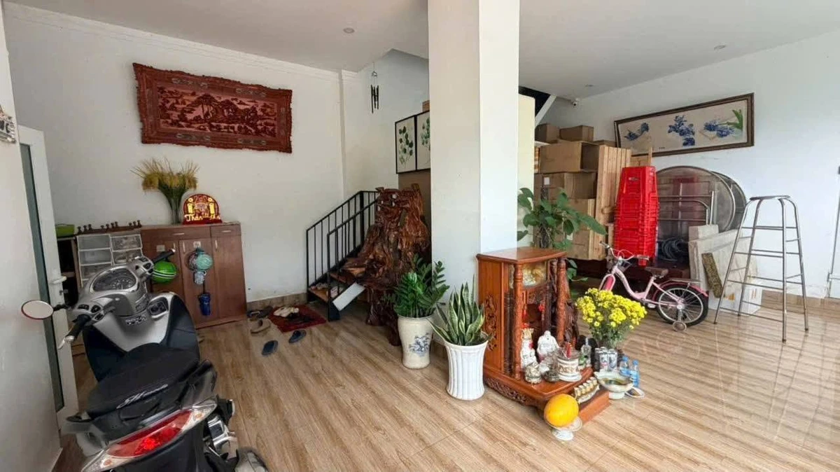 Bán nhà 3 tầng góc 2 mặt tiền Buôn Ma Thuột 160m2 16 tỷ - Ảnh thu nhỏ 3