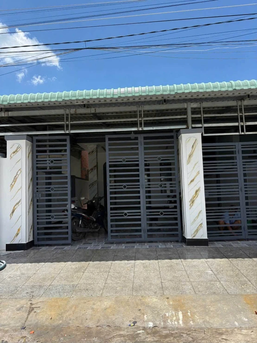 Bán nhà hẻm 90m² Trần Phú, Tây Ninh, 1 tỷ 750 triệu - Ảnh 1