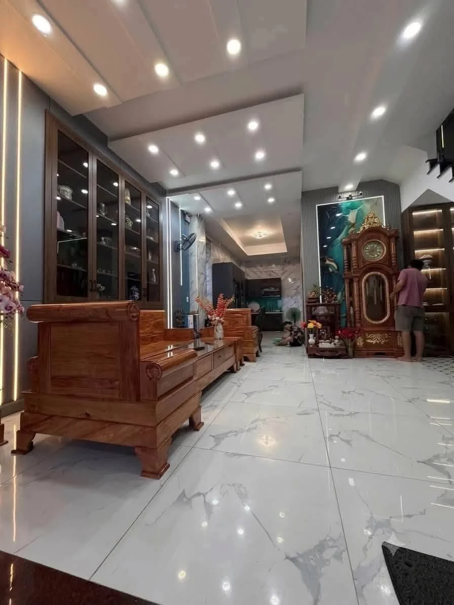 Bán nhà 1 trệt 2 lầu 4PN 106,6m2 đường Nguyễn Du, Phường Dĩ An, Bình Dương giá 5,9 tỷ - Ảnh thu nhỏ 5