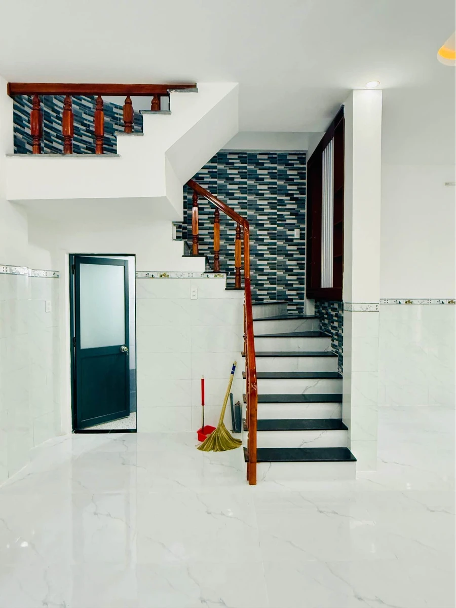 Bán nhà 3 tầng hẻm Trần Hưng Đạo, 58m², 3PN, trung tâm Quy Nhơn - Ảnh thu nhỏ 5