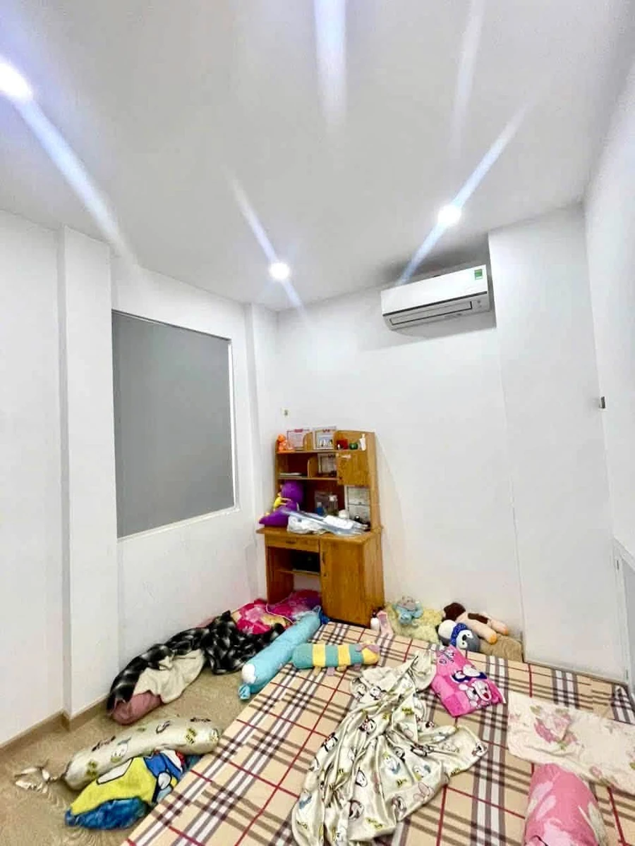Bán nhà mặt tiền 2,5 tầng 36m² gần Lê Hồng Phong, Quy Nhơn - Ảnh thu nhỏ 4