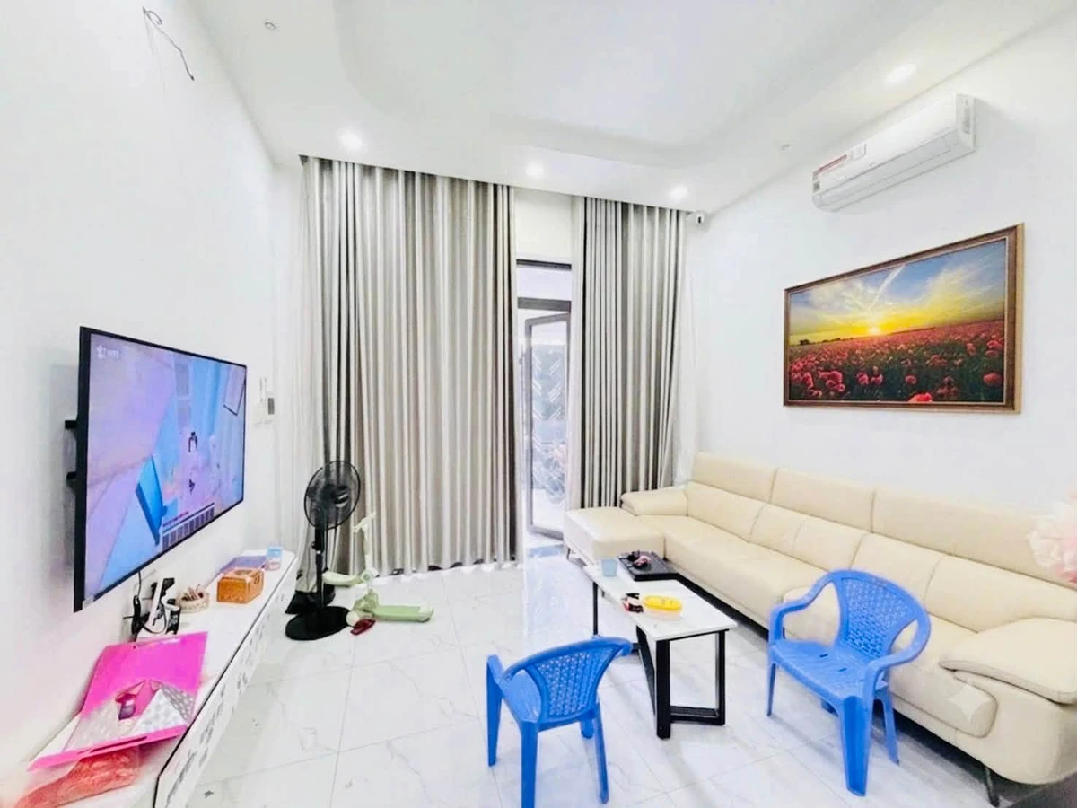 Bán nhà 3 tầng 140m2 ở Đường Đình Phong Phú, Quận 9 - Ảnh thu nhỏ 2