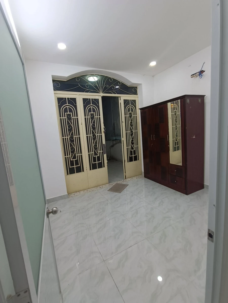 Cho thuê nhà nguyên căn Quận 5, 5 PN, 56 m2, 19 triệu/tháng - Ảnh thu nhỏ 2