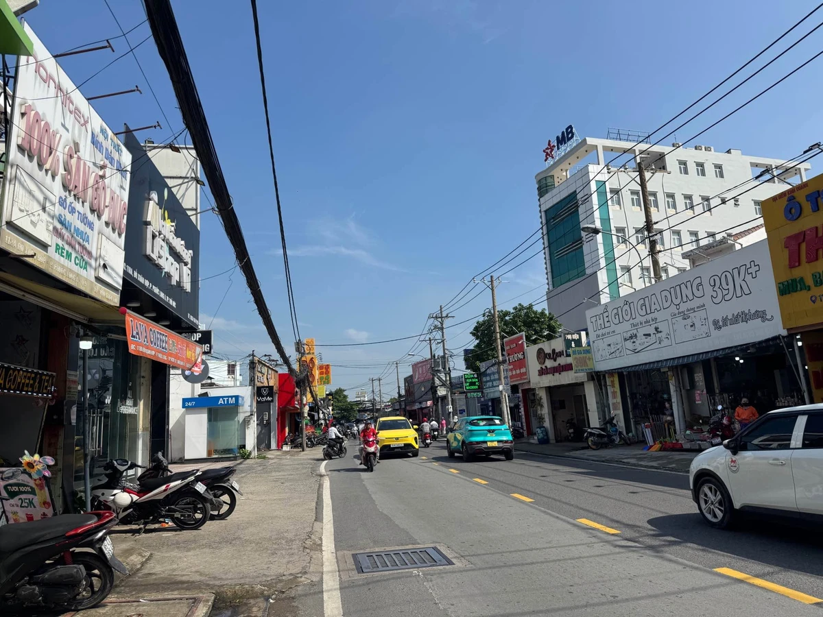 Bán nhà mặt tiền Đỗ Xuân Hợp Quận 9, 285m2, giá 35 tỷ - Ảnh thu nhỏ 3