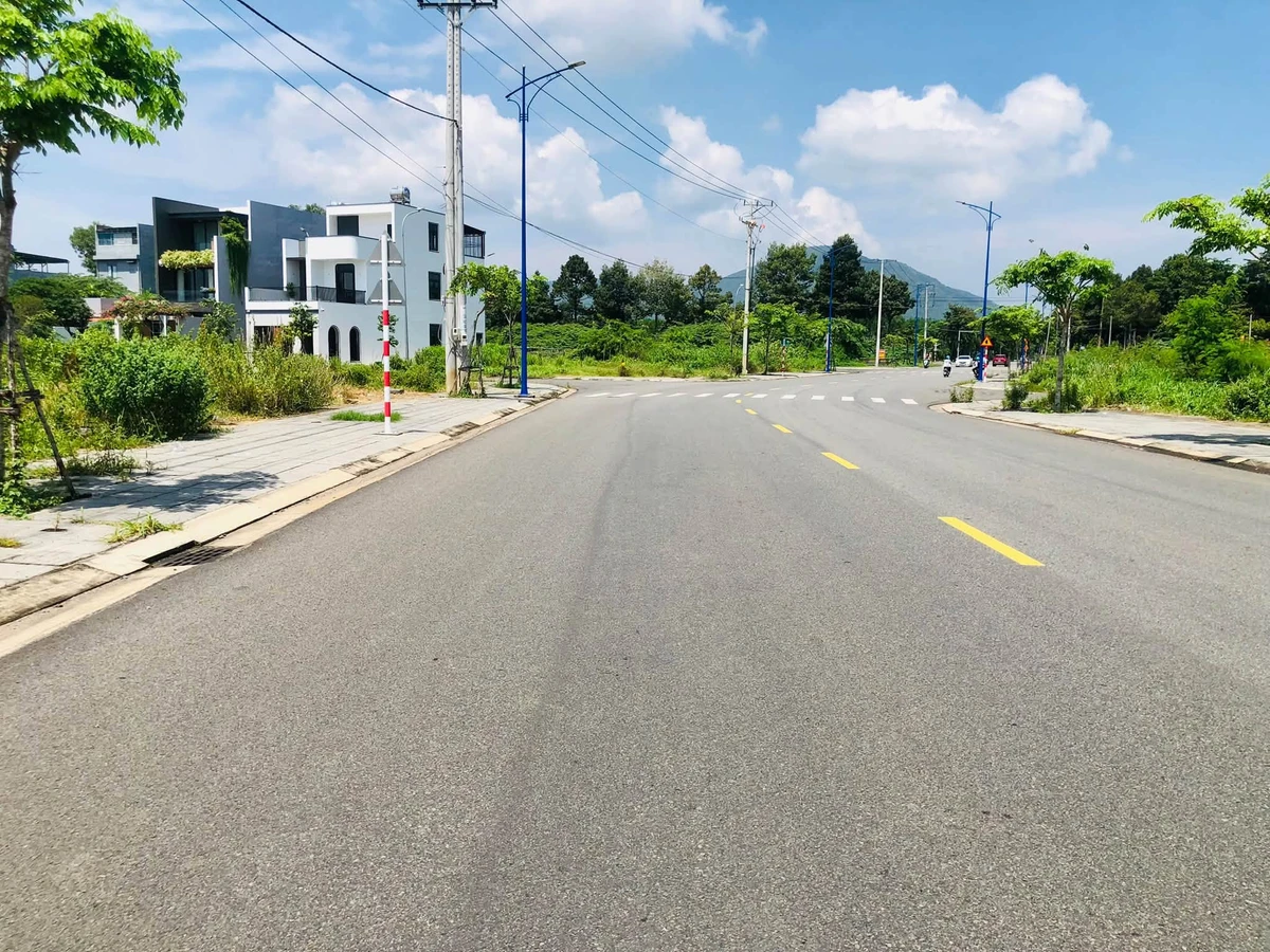 Bán đất nền 114m2 đường Lê Đại Hành gần bệnh viện Bà Rịa, 3 tỷ - Ảnh thu nhỏ 2
