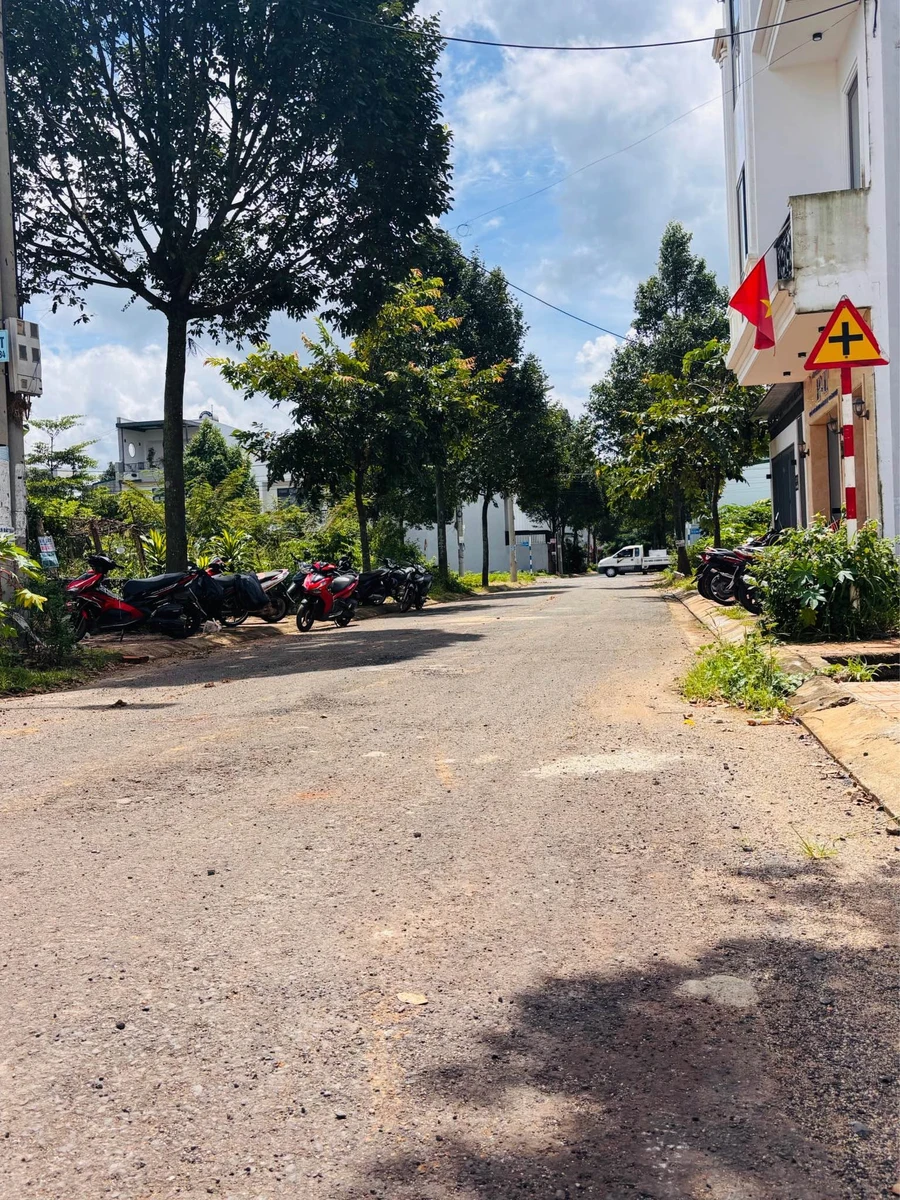Bán đất thổ cư 100% 5x20m đường Phùng Khắc Khoan, TDC AmaJhao, giá 4,8 tỷ - Ảnh thu nhỏ 3