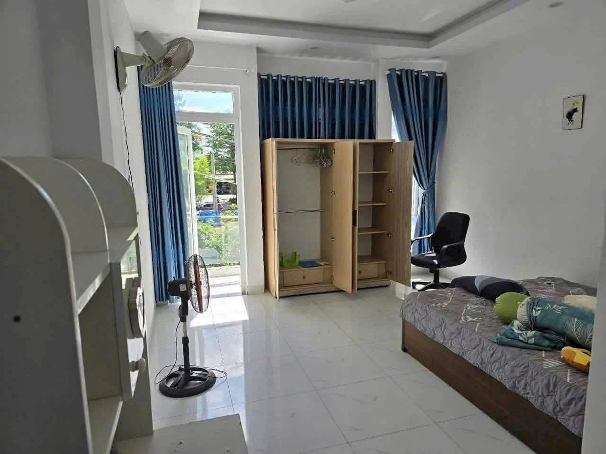 Bán nhà 4 tầng 65m² KĐT Chí Linh, 8.5 tỷ - Ảnh thu nhỏ 3
