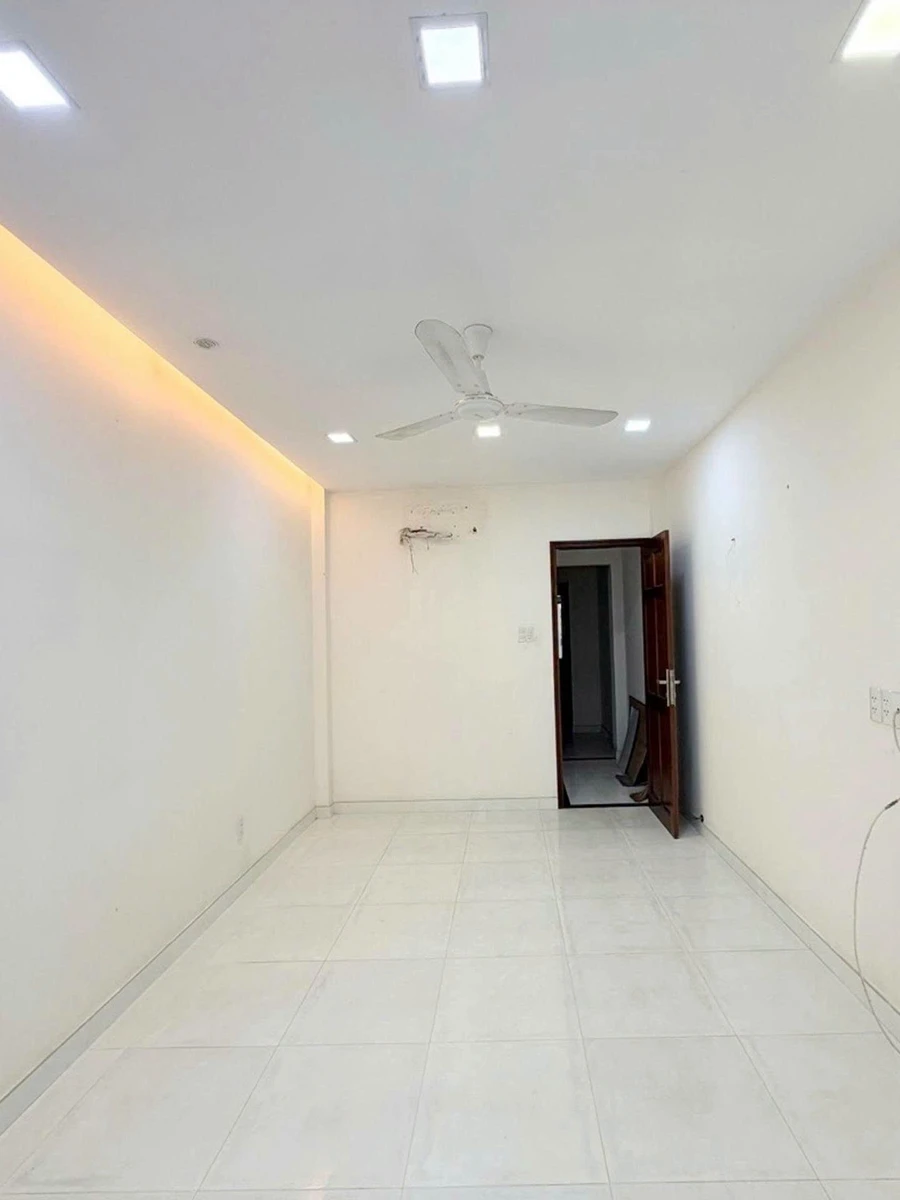 Bán nhà mặt tiền Hòa Hưng 43,75m² 4 tầng, 4 phòng ngủ - Ảnh thu nhỏ 5