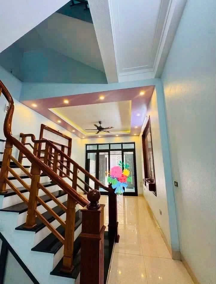 Bán nhà 35m2 4 tầng 7 tỷ Phùng Khoang Thủ Đức - Ảnh thu nhỏ 2