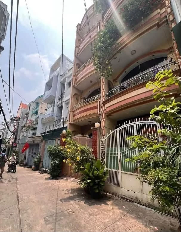 Bán nhà 4 tầng Lạc Long Quân Tân Bình 60m2, 6 tỷ - Ảnh 1
