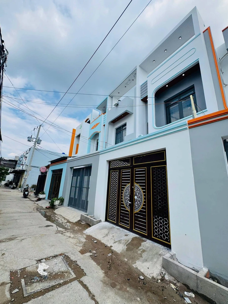 Bán nhà 1 trệt 2 lầu 3PN Cần Giuộc Tây Ninh 56m2 - 2,5 tỷ - Ảnh 1