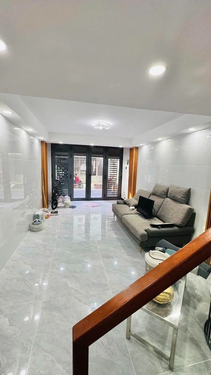 Bán nhà 3 tầng 43.75m² Lạc Long Quân Quận 11 giá 8.3 tỷ - Ảnh thu nhỏ 3