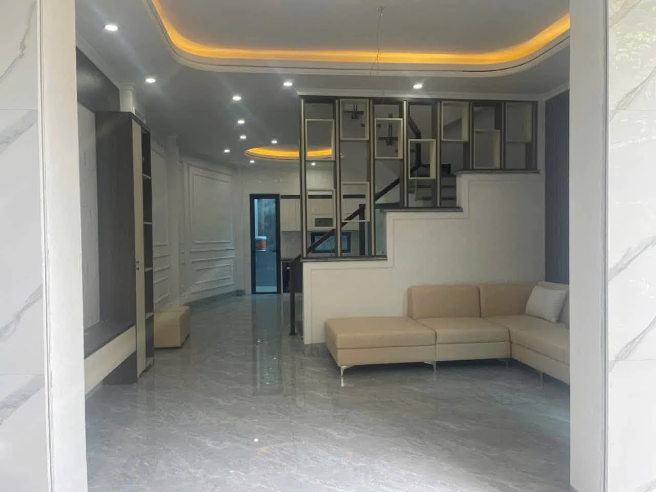 Bán nhà phố 60m² 3 phòng ngủ trung tâm Cao Thắng 3.5 tỷ - Ảnh 1