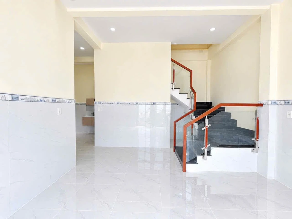 Bán nhà 2 tầng 65m² hẻm ba gác, Linh Chiểu, Thủ Đức, giá hơn 4 tỷ - Ảnh thu nhỏ 2