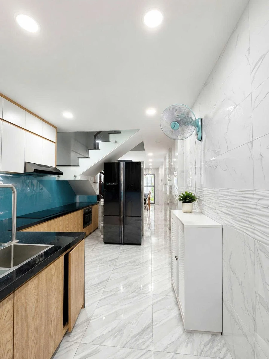 Bán nhà 40m² 5 tầng gần ĐH Bách Khoa, Quận 10 - Ảnh thu nhỏ 2