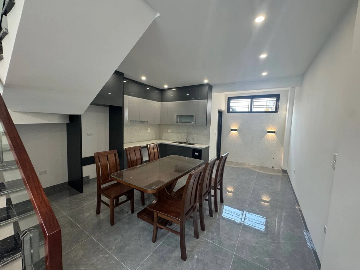 Bán nhà 61m² 4 phòng ngủ ô tô đỗ cửa, Bình Chánh - Ảnh thu nhỏ 3