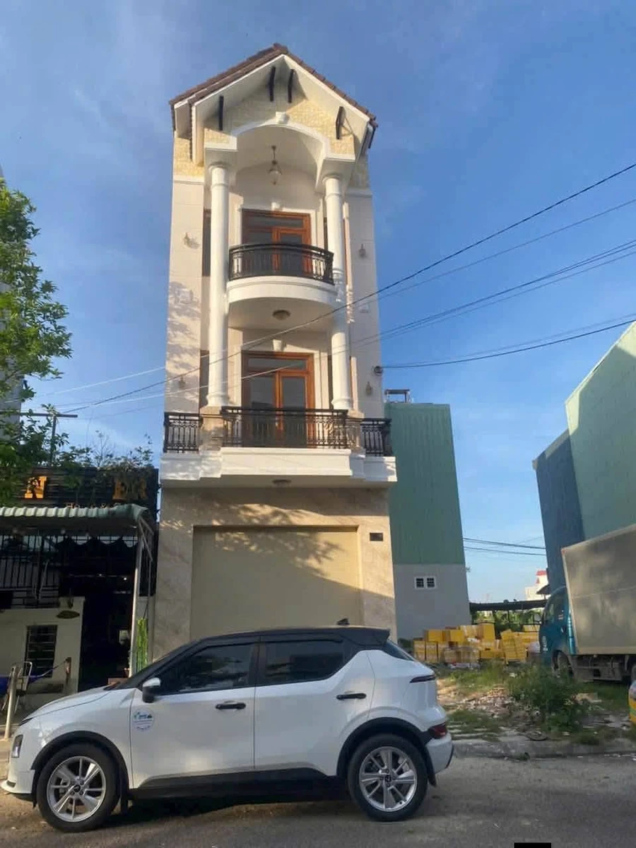 Bán nhà phố mặt tiền Hoàng Văn Thái 70m2, 3 phòng ngủ - Ảnh thu nhỏ 2