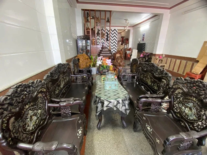 Bán nhà mặt tiền Ngự Bình, Huế, 127m2, 10 tỷ