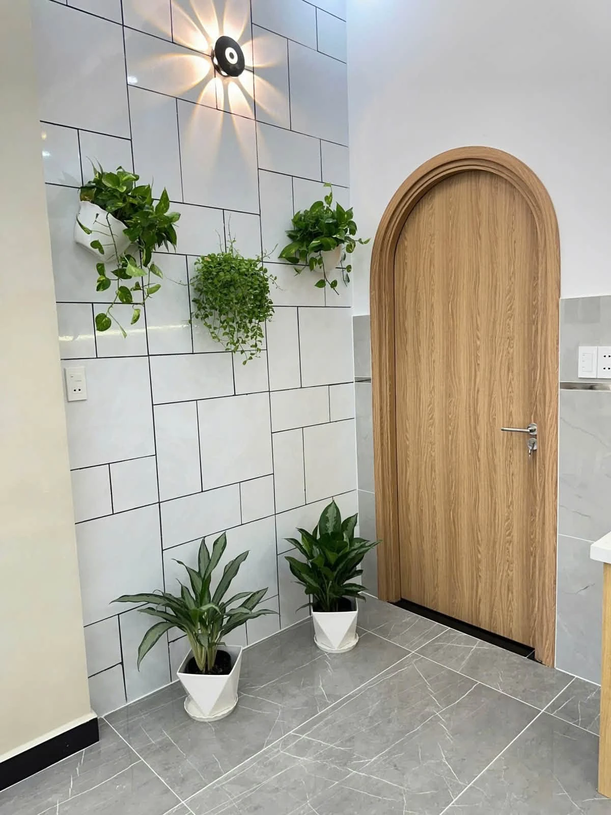 Bán nhà hẻm xe hơi 2 tầng 43m2 3PN Đường Số 8, Bình Hưng Hòa A, Bình Tân - 4,98 tỷ - Ảnh 1