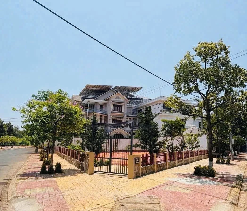 Bán lô đất thổ cư 463m2 góc 2 mặt tiền Phan Thiết - Ảnh 1
