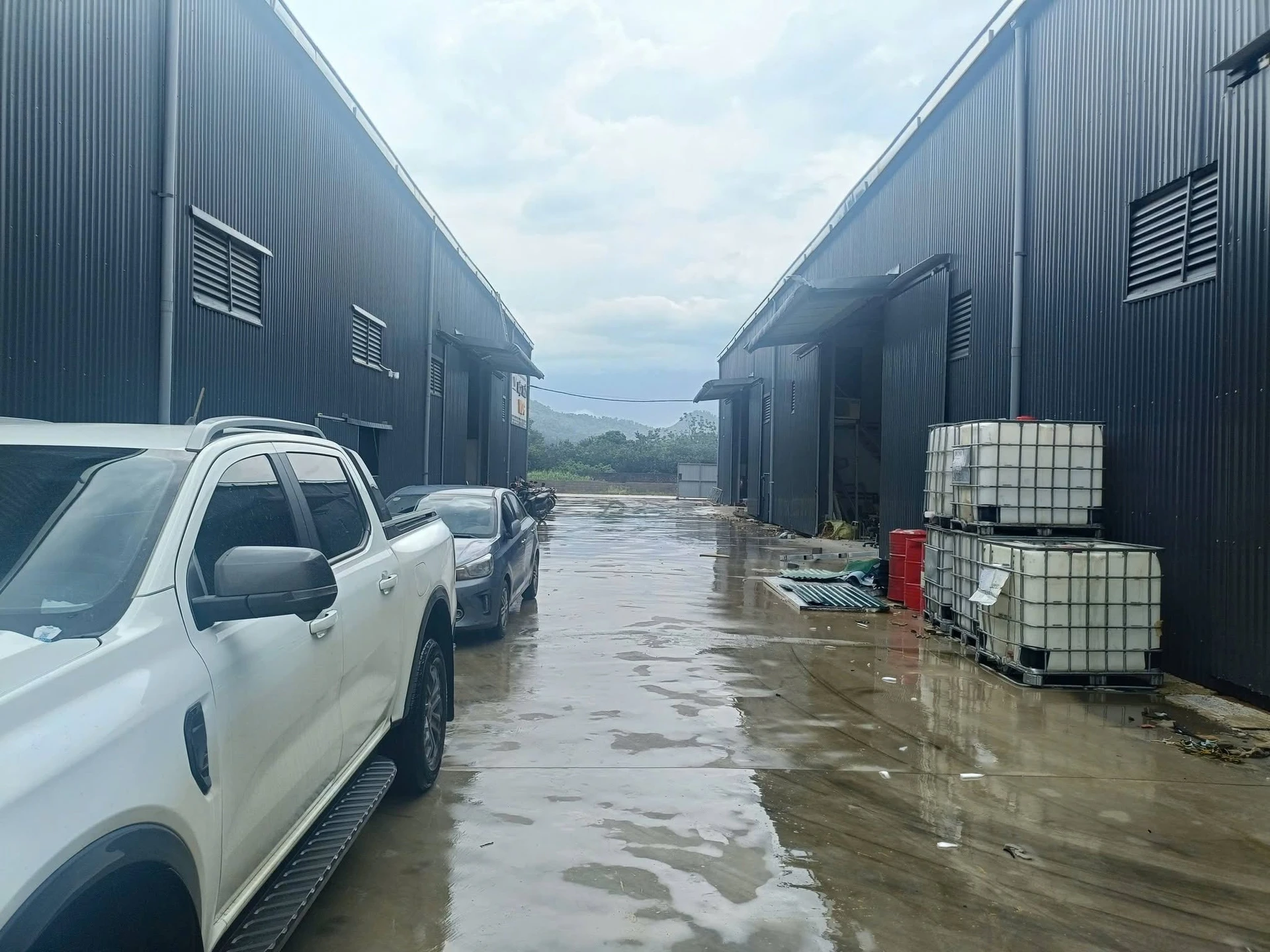 Cho thuê mặt bằng 1.600m² tại Hòa Lạc, 45.000đ/m²/tháng - Ảnh 1