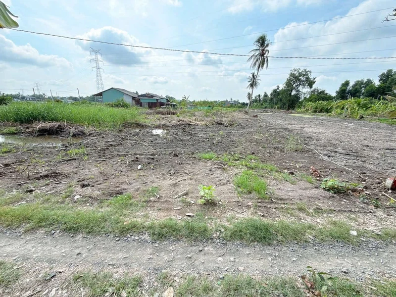 Bán đất vườn 500m2 giá 280 triệu tại xã Tân Trụ, Tây Ninh (Long An cũ)
