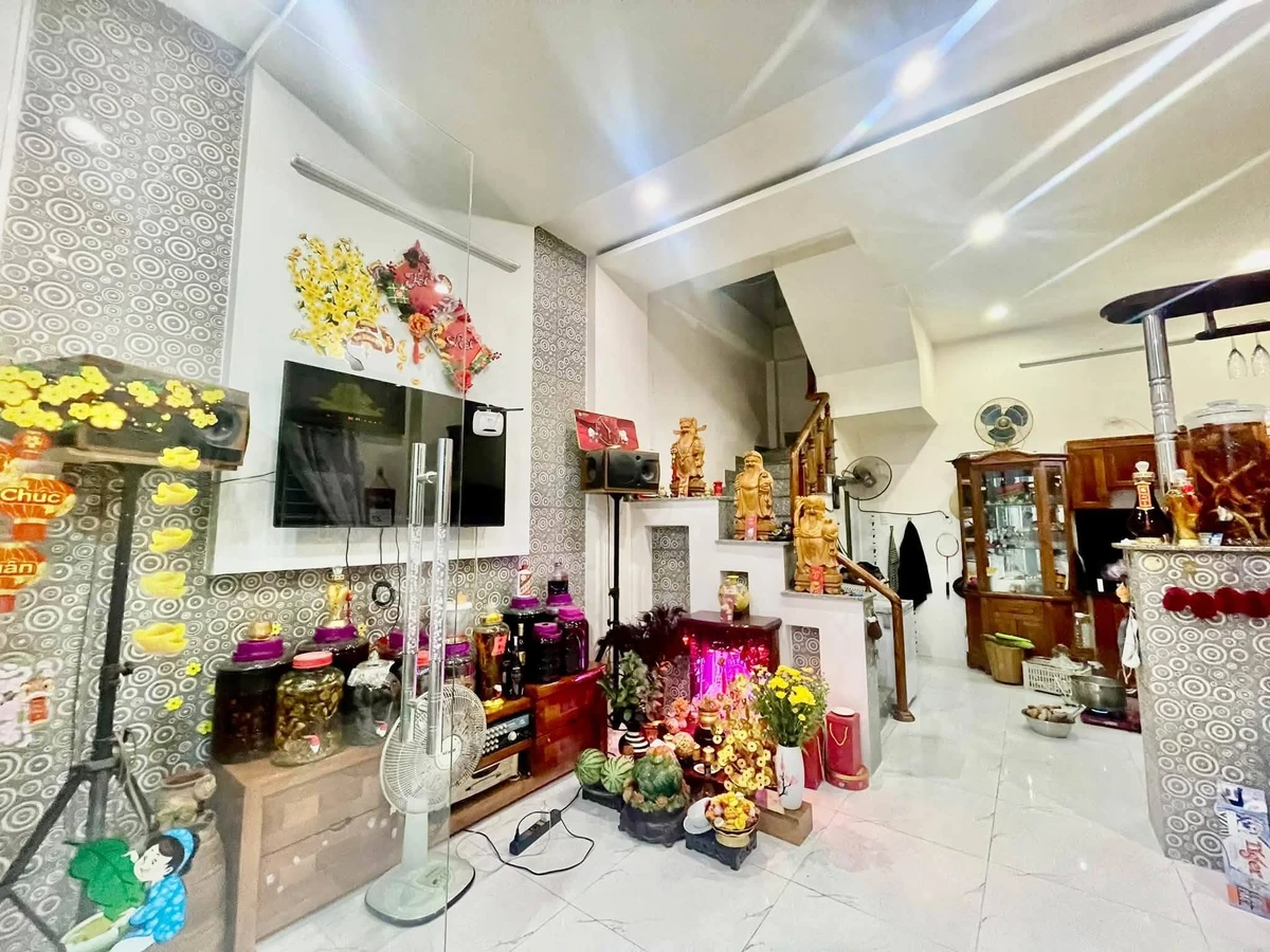 Bán nhà 3 tầng 40m² Lê Văn Hưu, Quy Nhơn, 2 tỷ 7 - Ảnh thu nhỏ 3