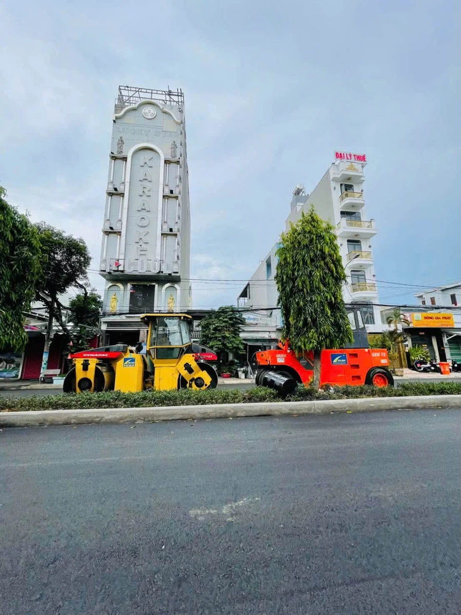 Bán đất mặt tiền Đại Lộ 2 Phước Bình 106m2, 12 tỷ 7 - Ảnh 1