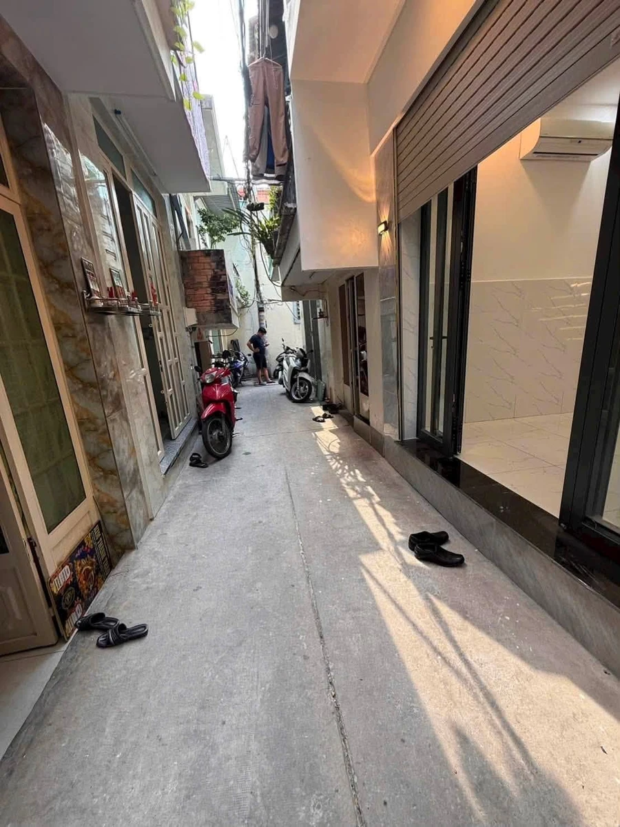 Bán nhà hẻm 19 Lý Đạo Thành, Phường 16, Quận 8, 13,8m2, 1 trệt 1 lầu, giá 2 tỷ 450 - Ảnh thu nhỏ 2