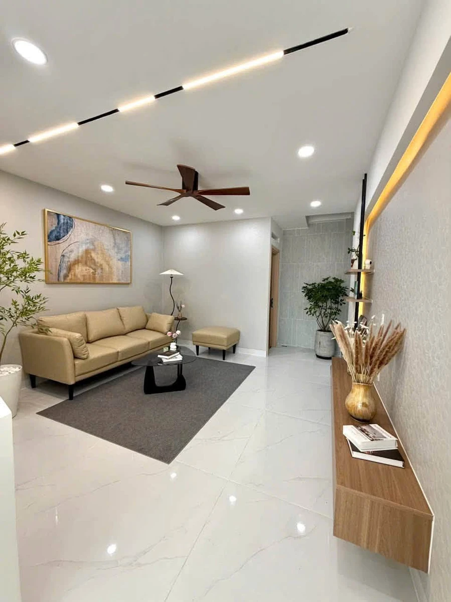 Bán nhà mặt tiền Kênh Nước Đen 4x12,5m, 5PN, đối diện công viên Cầu Trắng, Tân Phú - Ảnh thu nhỏ 3