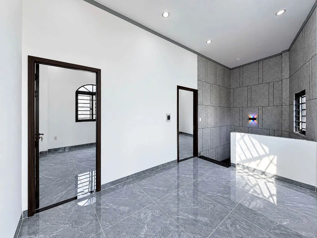 Bán nhà 1 trệt 1 lầu 67m² sát chợ Tân Phong, Bình Tân - Ảnh thu nhỏ 2