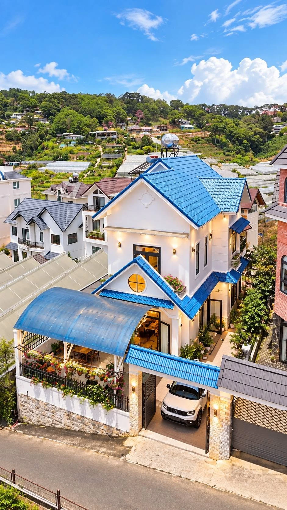 Bán villa 200m², 5 phòng ngủ tại Đà Lạt, giá 8,2 tỷ - Ảnh 1