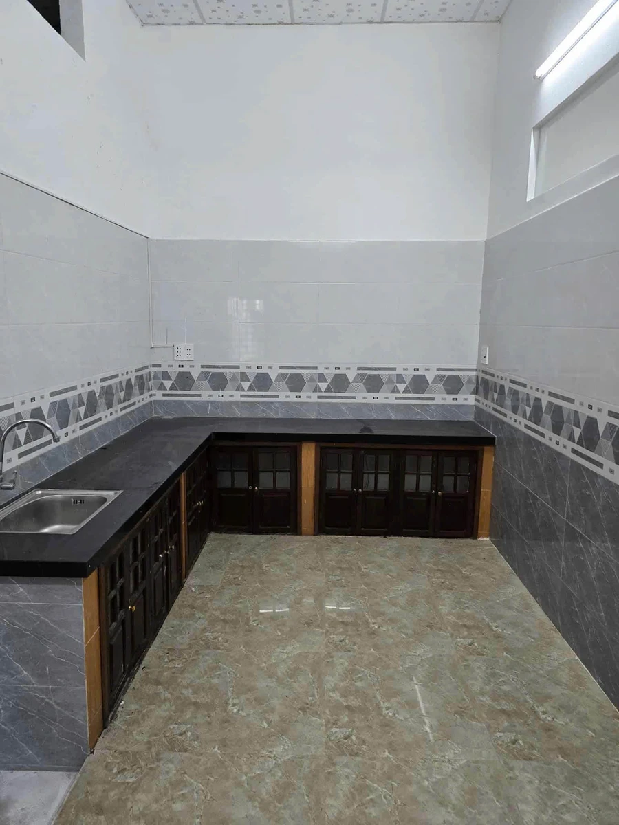 Cho thuê nhà mặt tiền 5PN, 102m², Nguyễn Hoàng, 17 tr/tháng - Ảnh thu nhỏ 5