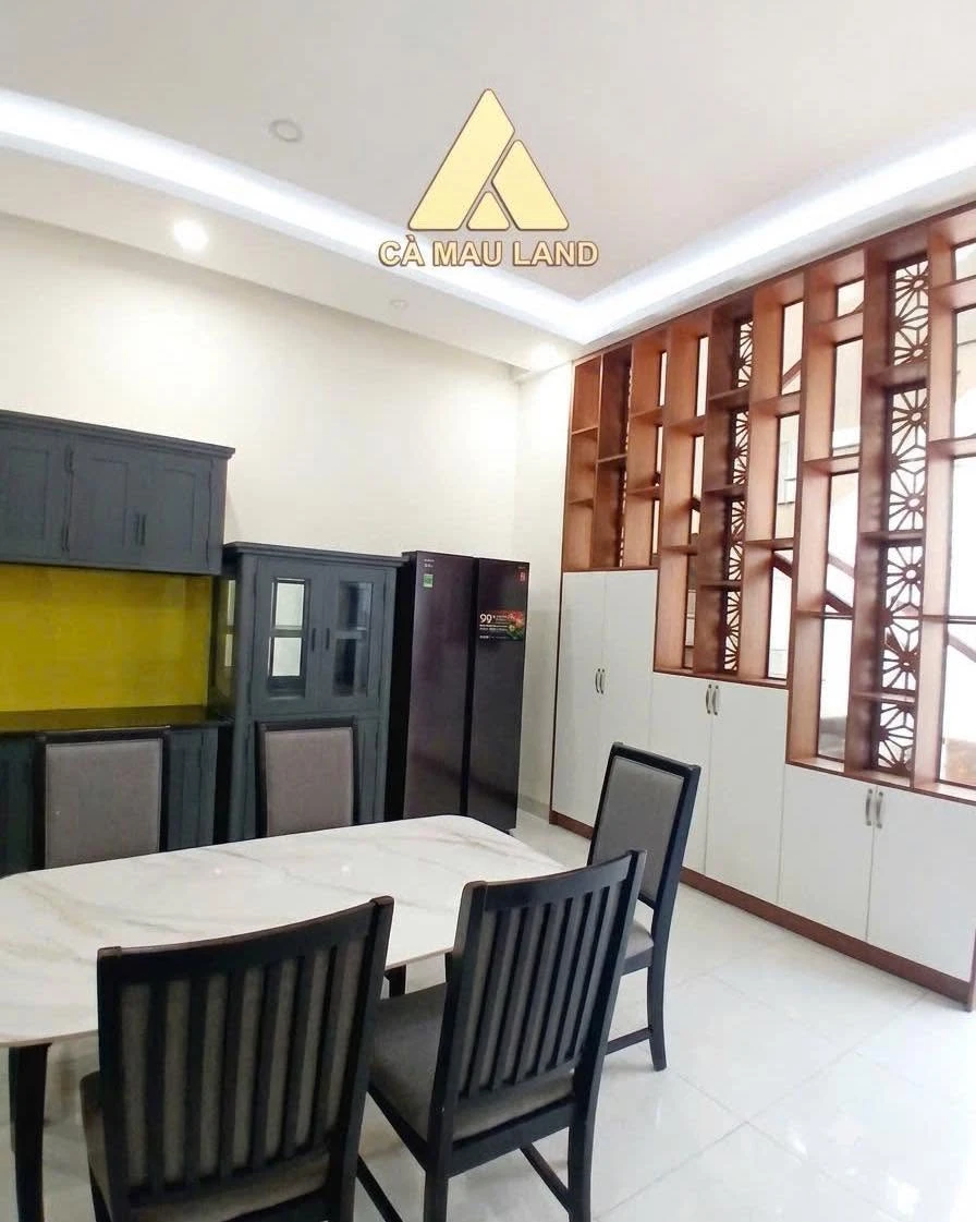 Nhà 1 trệt 1 lầu 110m² Nguyễn Tất Thành Cà Mau 2 tỷ - Ảnh thu nhỏ 4