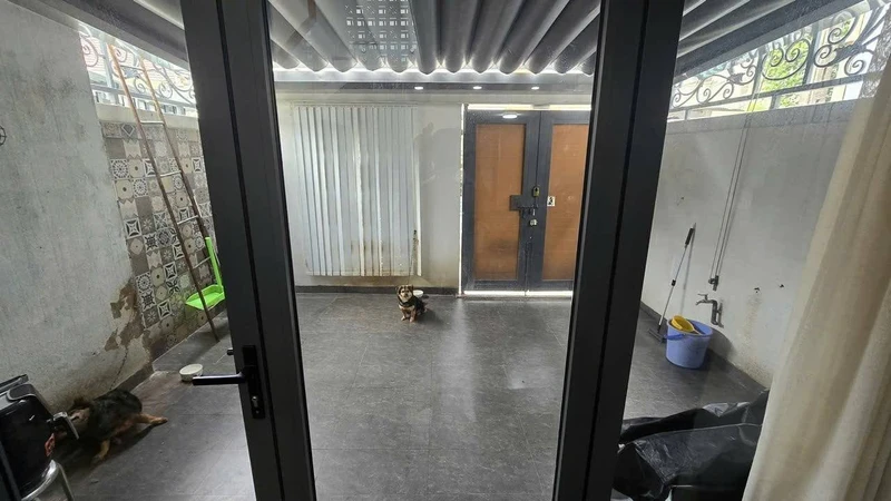 Bán nhà phong cách hiện đại 65m2, 2 phòng ngủ, gần Văn Hoa Villa, 2.99 tỷ