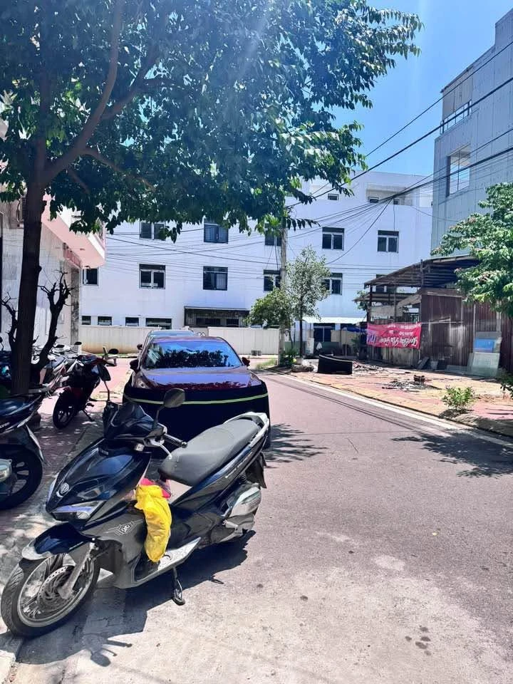 Bán nhà mặt tiền 3 tầng 49m2 Quy Nhơn 4,1 tỷ - Ảnh thu nhỏ 2
