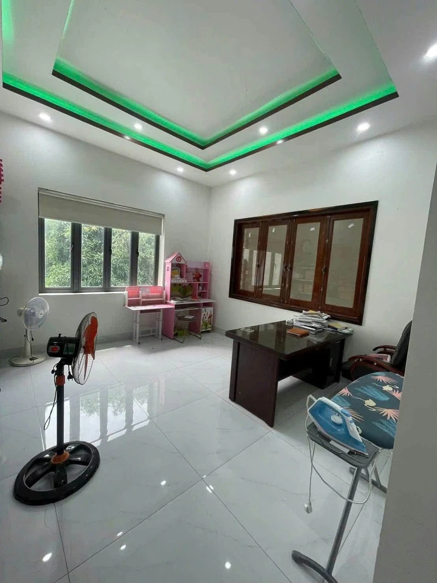 Bán nhà mặt tiền 3 tầng 5PN 164m2 Nguyễn Du - Ảnh thu nhỏ 3