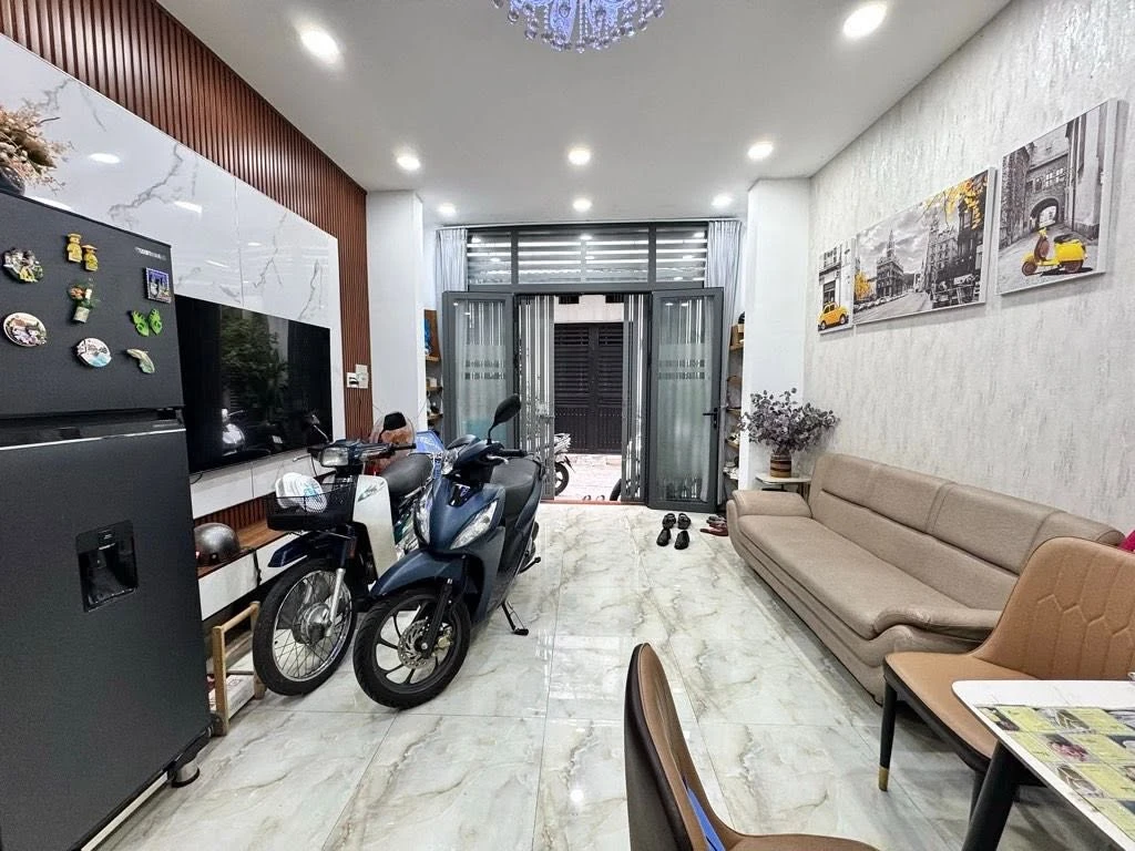 Bán nhà phố 4 tầng 32m² Trường Sa, Phú Nhuận - 6,95 tỷ - Ảnh 1