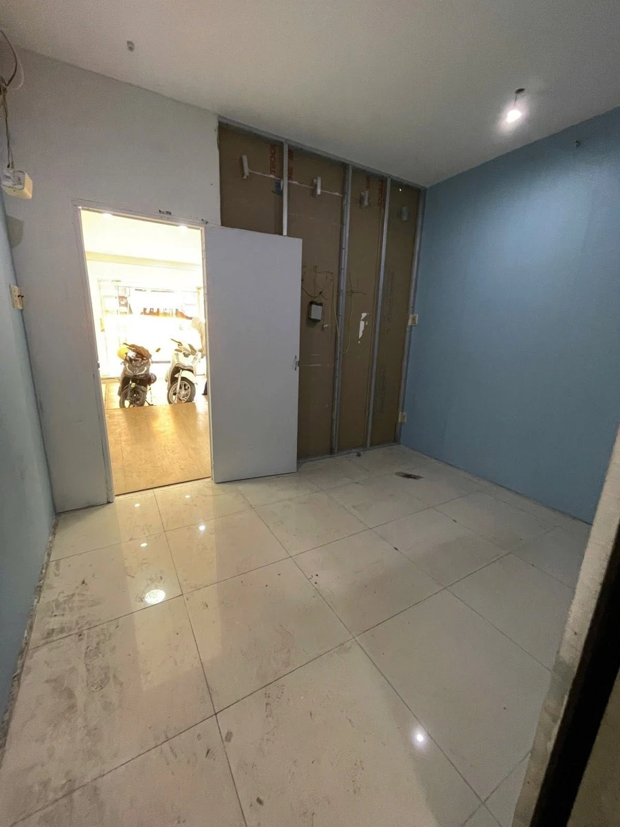 Bán nhà mặt tiền Âu Cơ 52m2 3 phòng ngủ 9 tỷ - Ảnh thu nhỏ 5